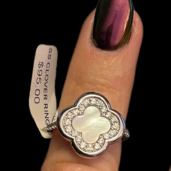 NWT Sterling Silver4 leaf Clover Ring mother of pearl face - Picture 3 of 12